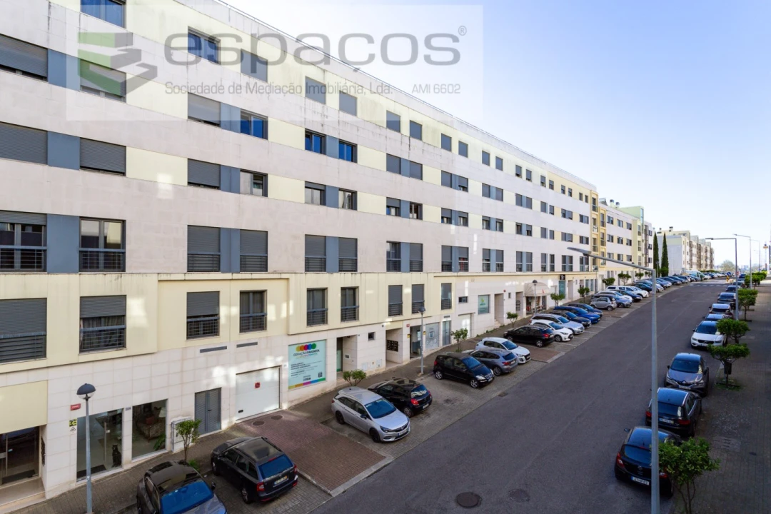 Apartamento T4 para Venda em Santa Iria de Azoia, São João da Talha e Bobadela Foto 43