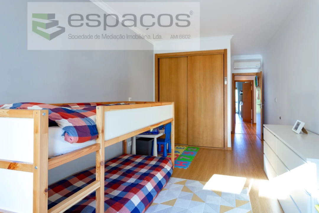 Apartamento T4 para Venda em Santa Iria de Azoia, São João da Talha e Bobadela Foto 30