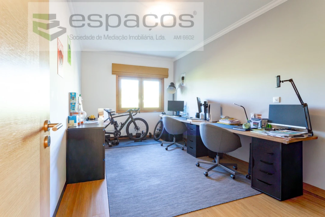 Apartamento T4 para Venda em Santa Iria de Azoia, São João da Talha e Bobadela Foto 25