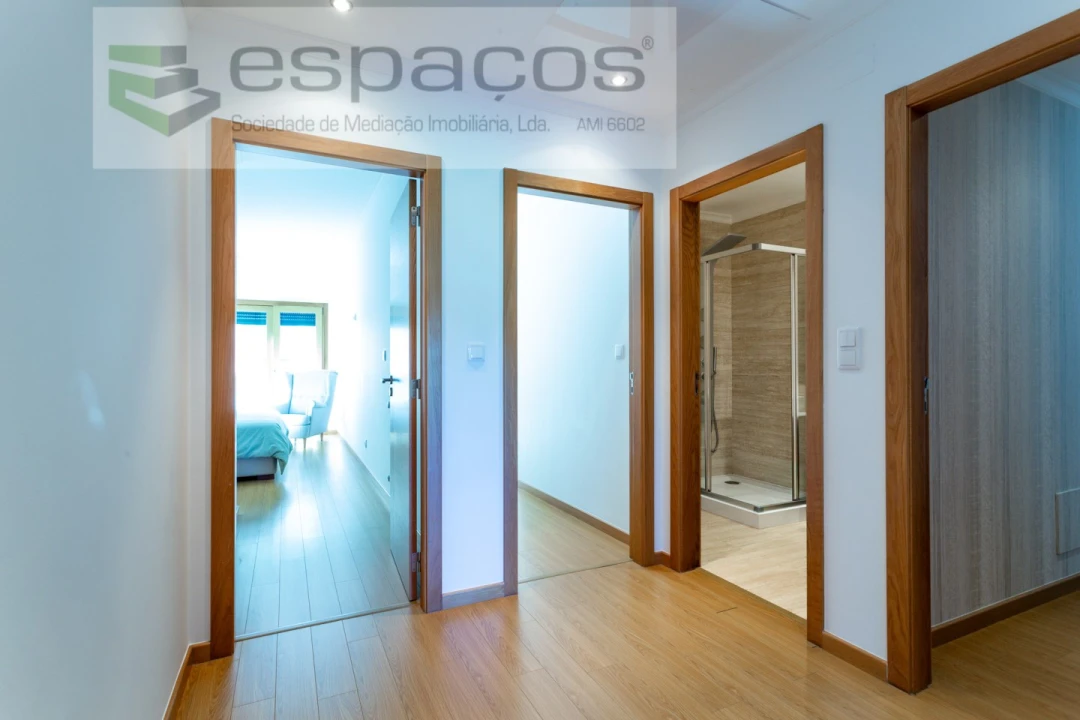 Apartamento T4 para Venda em Santa Iria de Azoia, São João da Talha e Bobadela Foto 20