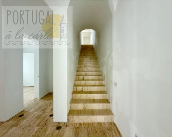 Moradia T4 para Venda em Olhão