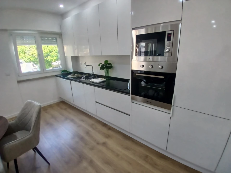 Apartamento T3 para Venda em Benfica Foto 24