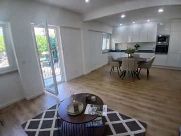 Apartamento T3 para Venda em Benfica