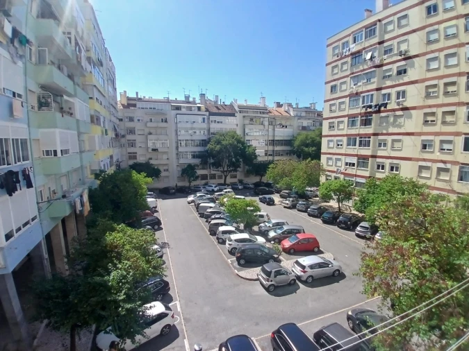Apartamento T3 para Venda em Benfica Foto 12