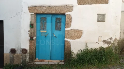 Moradia T2 para Venda em Salgueiro do Campo