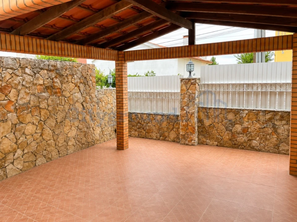 Moradia T3 para Venda em Quinta do Conde Foto 18