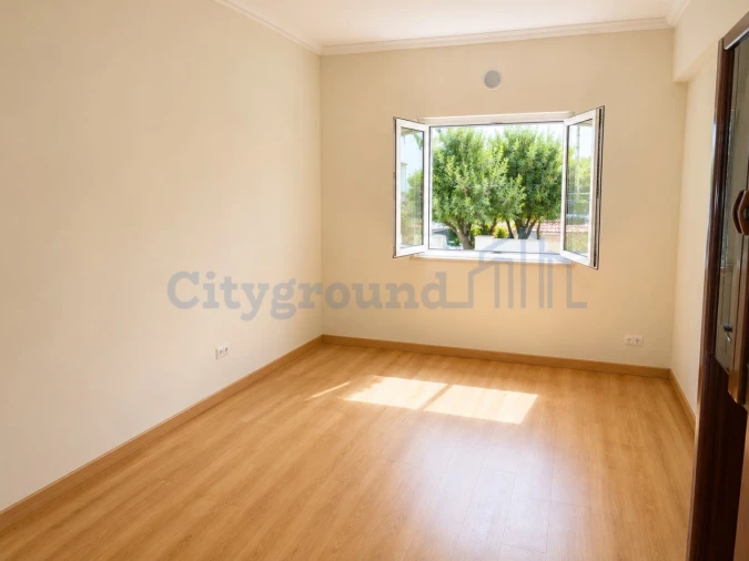 Moradia T3 para Venda em Quinta do Conde Foto 6