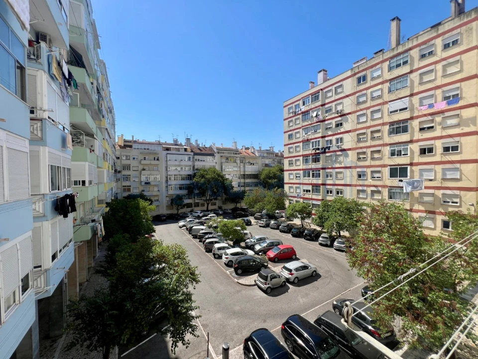 Apartamento T3 para Venda em Benfica Foto 10