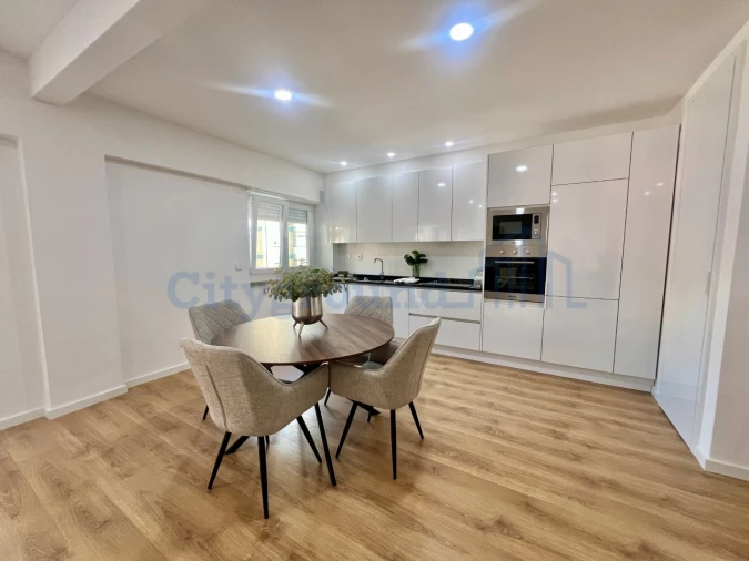 Apartamento T3 para Venda em Benfica Foto 6