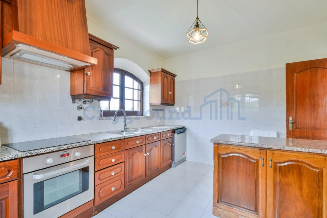Apartamento T2 para Venda em Foz do Arelho Foto 12