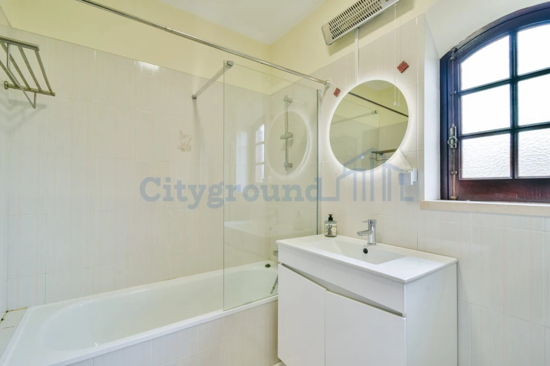 Apartamento T2 para Venda em Foz do Arelho Foto 16
