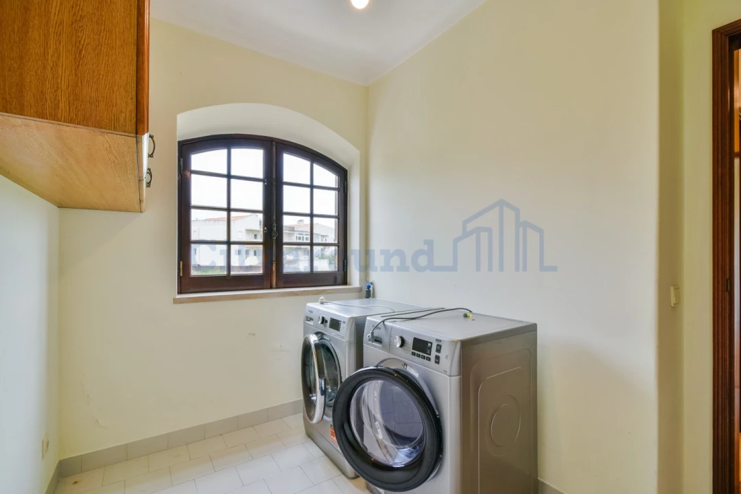 Apartamento T2 para Venda em Foz do Arelho Foto 17