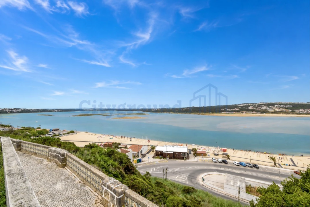 Apartamento T2 para Venda em Foz do Arelho Foto 24