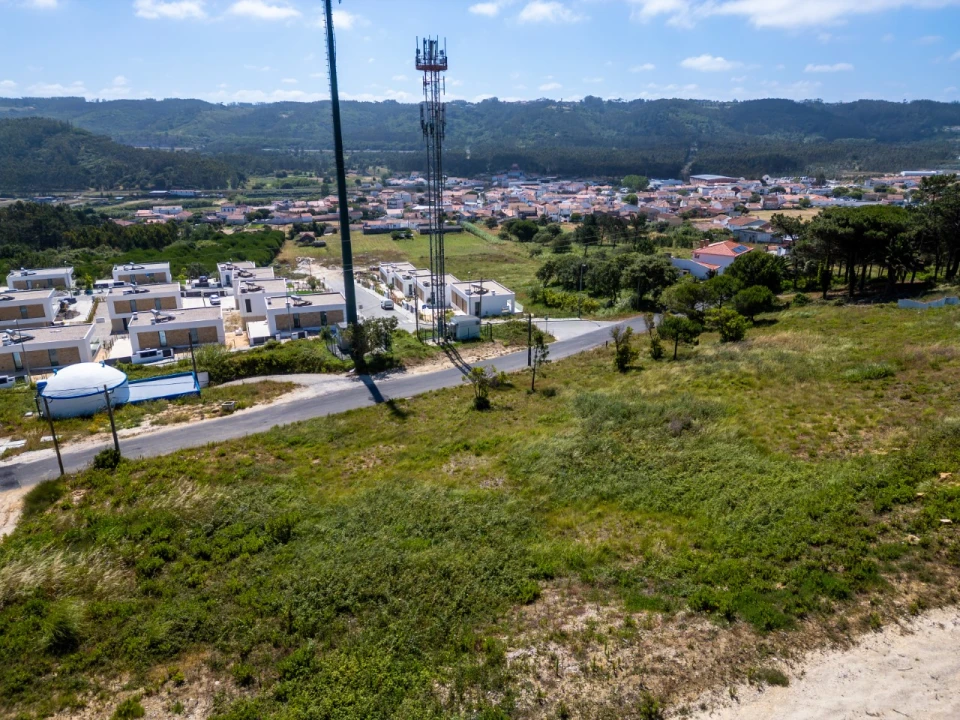 Terreno para Venda em Famalicão Foto 2