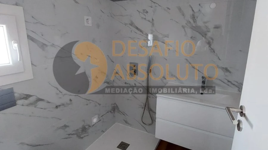 Apartamento T2 para Venda em Fernao Ferro