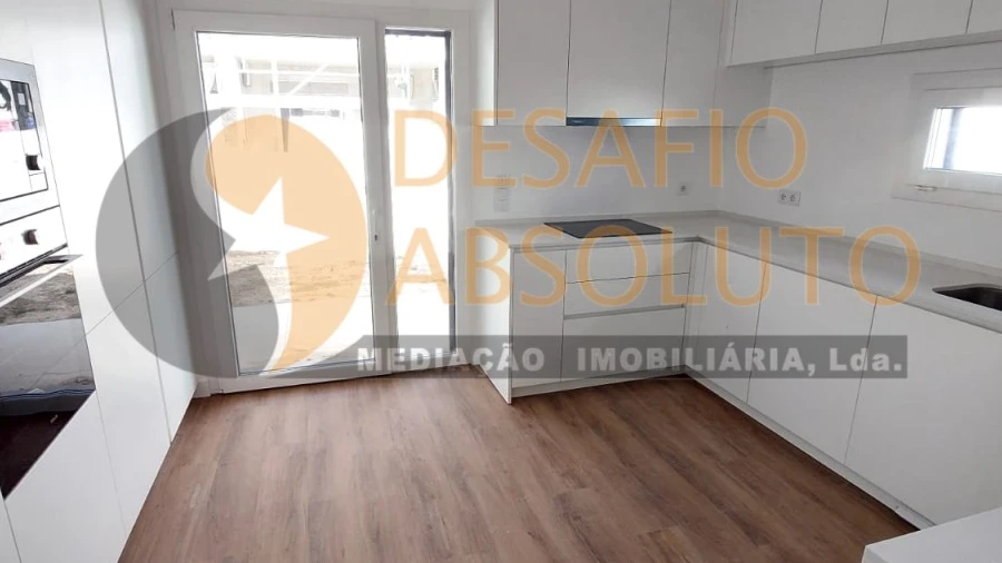 Apartamento T3 para Venda em Fernao Ferro