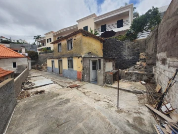 Moradia T2 para Venda em Funchal (Santa Maria Maior)