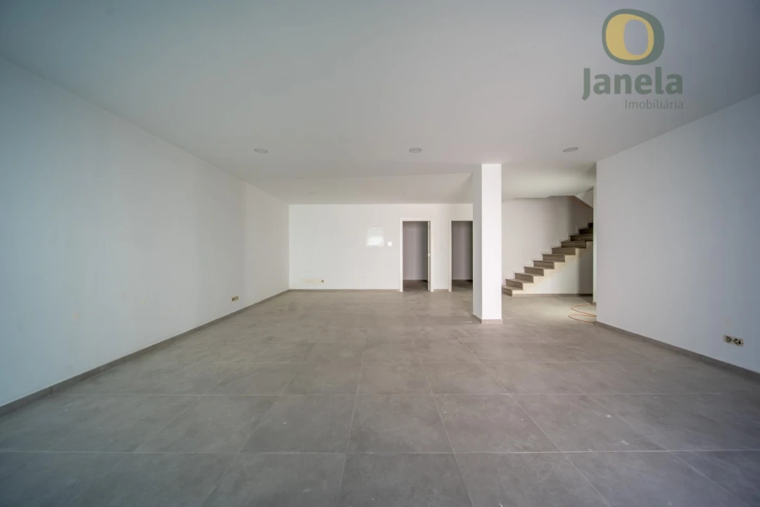 Moradia T3 para Venda em Montenegro Foto 21