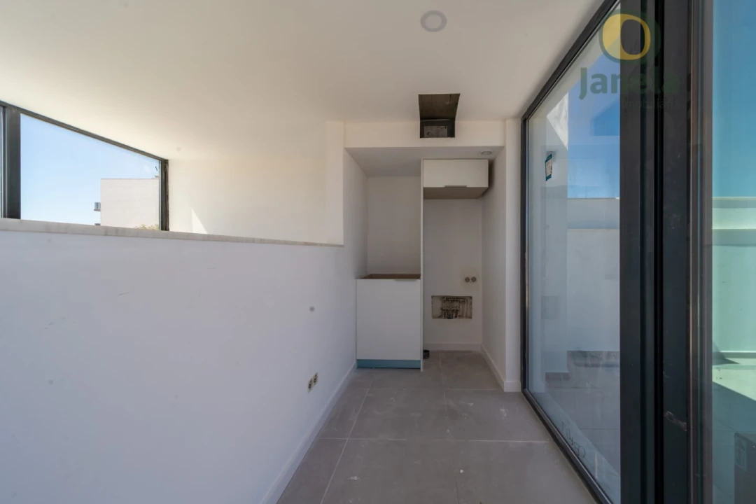 Moradia T3 para Venda em Montenegro Foto 42