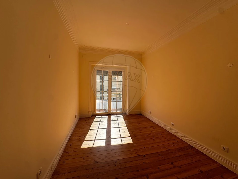 Apartamento T3 para Venda em São Domingos de Benfica Foto 21