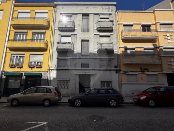 Apartamento T3 para Venda em São Domingos de Benfica