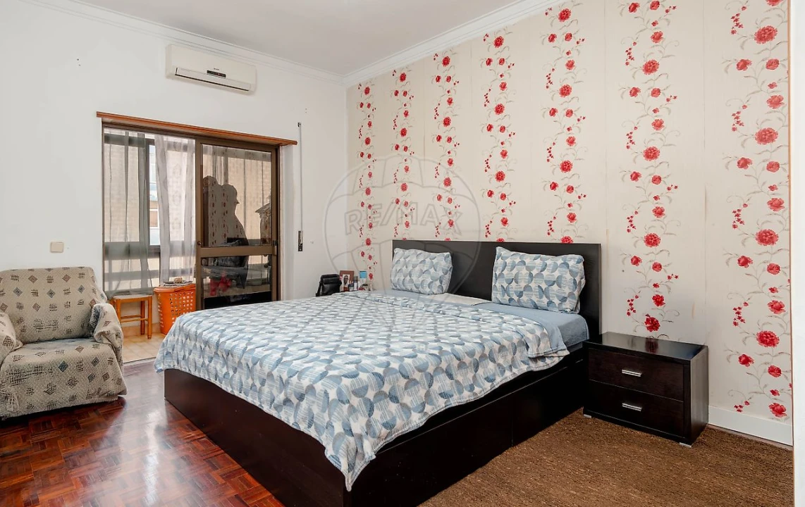 Apartamento T3 para Venda em Amora Foto 8