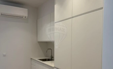 Apartamento T1 para Venda em Campo de Ourique