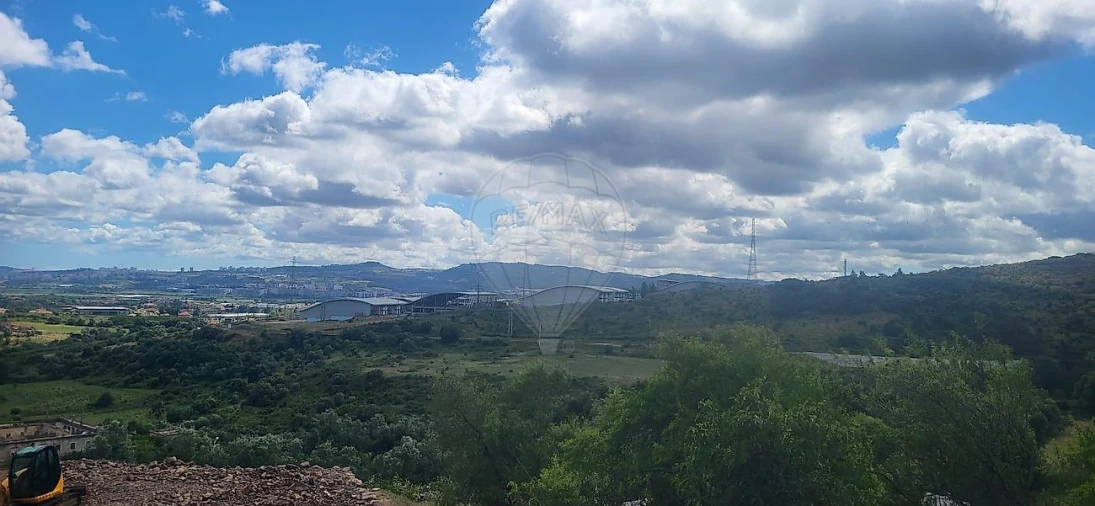 Terreno para Venda em Santo Antão e São Julião do Tojal Foto 3