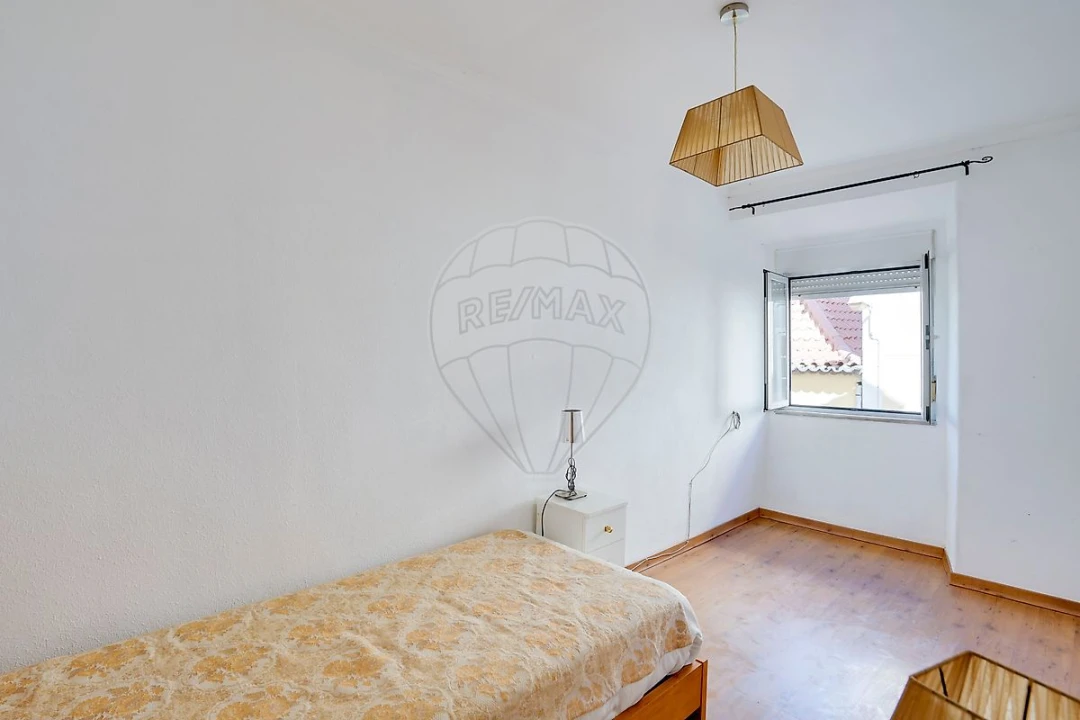 Apartamento T2 para Venda em Arroios Foto 5