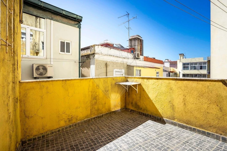 Apartamento T2 para Venda em Arroios Foto 20
