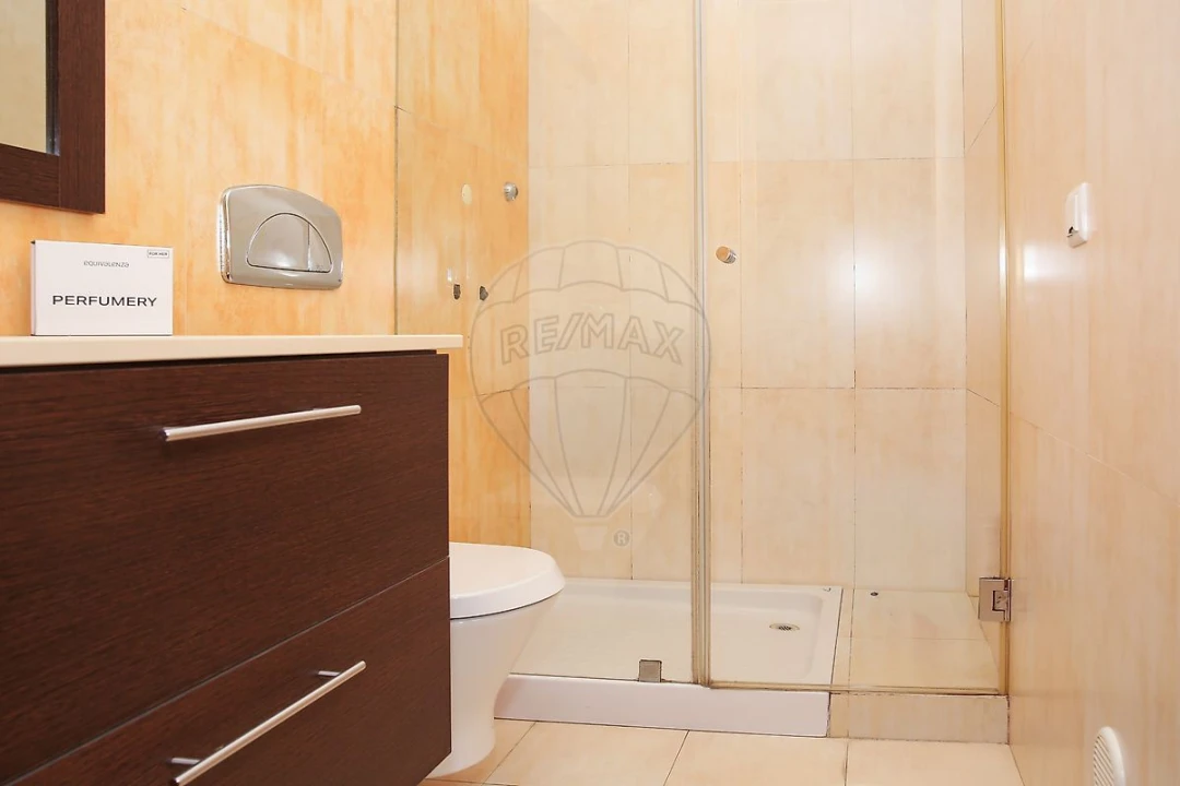 Apartamento T2 para Venda em Arruda dos Vinhos Foto 32