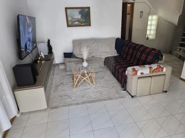 Moradia T4 para Venda em São Mamede