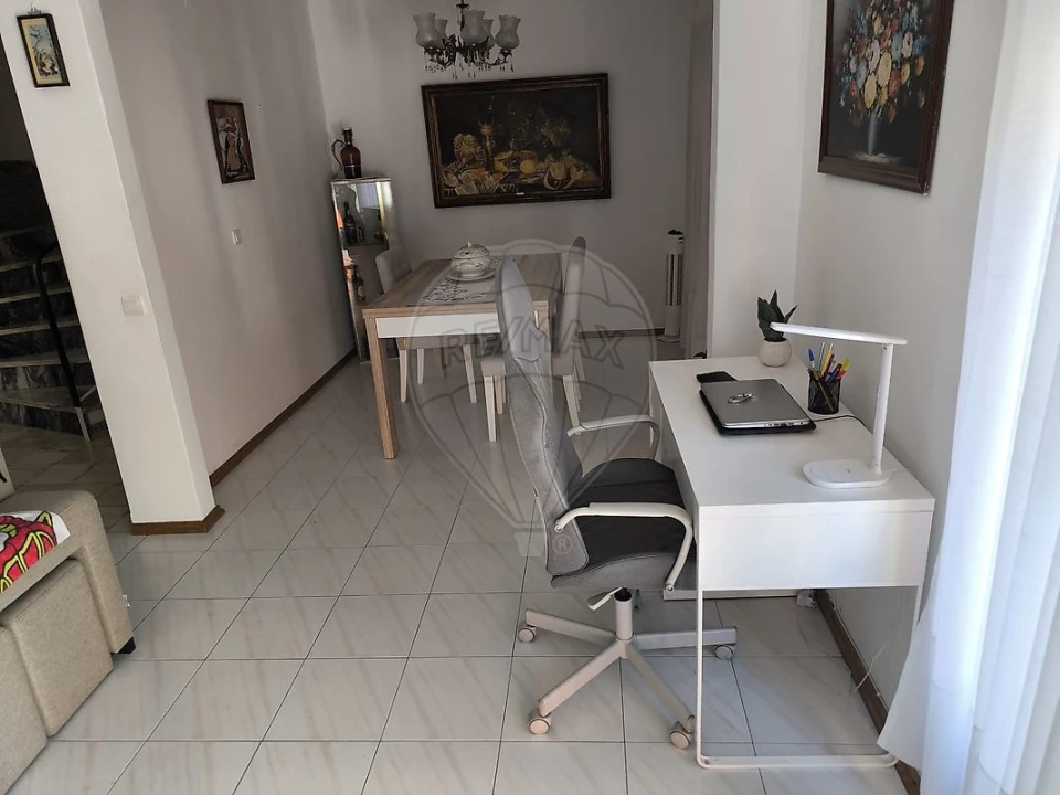 Moradia T4 para Venda em São Mamede Foto 12