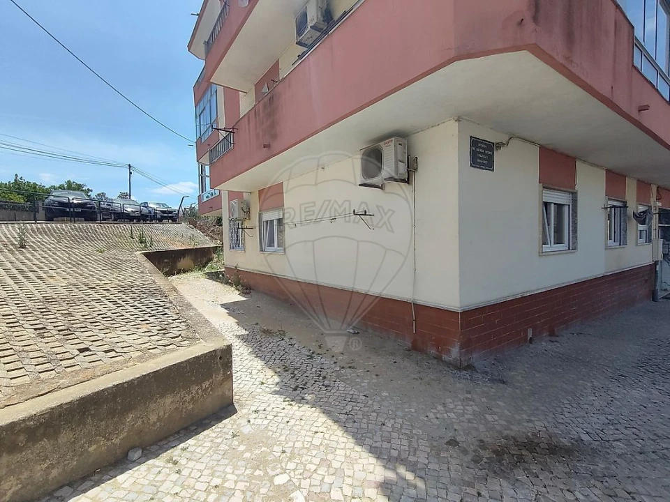 Apartamento T2 para Venda em Seixal, Arrentela e Aldeia de Paio Pires Foto 7