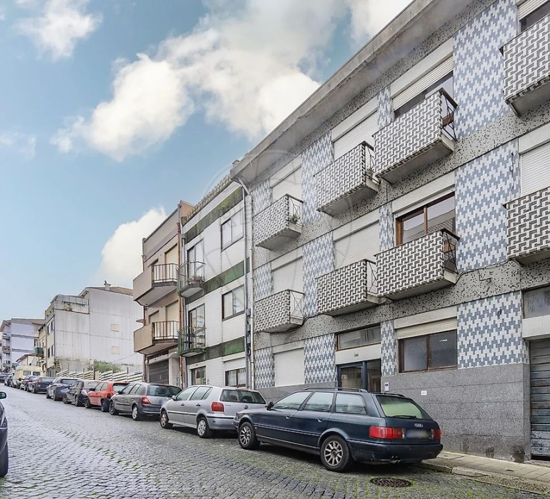 Apartamento T2 para Arrendamento em Paranhos Foto 2