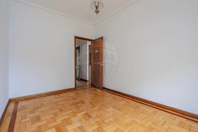 Apartamento T2 para Arrendamento em Paranhos
