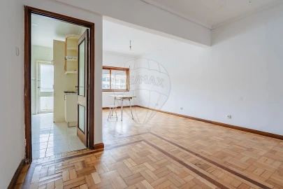 Apartamento T2 para Arrendamento em Paranhos