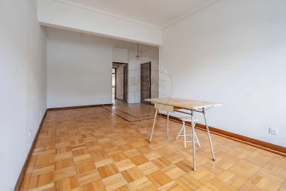 Apartamento T2 para Arrendamento em Paranhos
