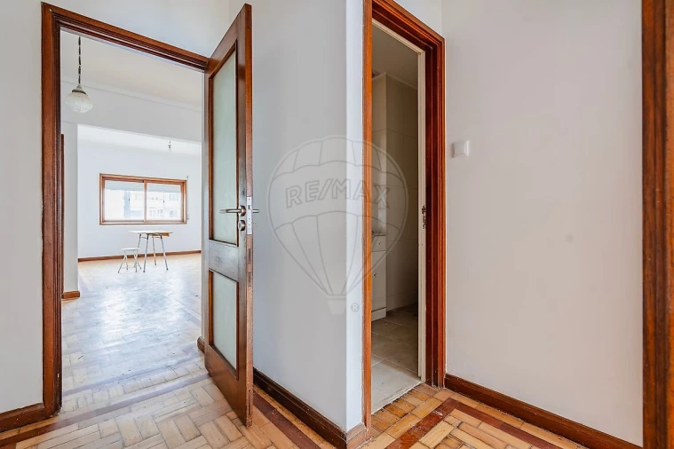 Apartamento T2 para Arrendamento em Paranhos Foto 13