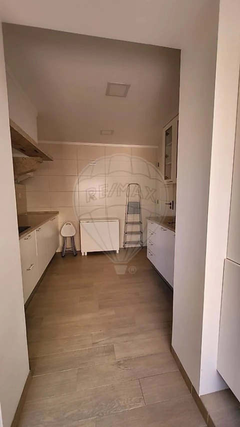 Apartamento T1 para Arrendamento em Moscavide e Portela