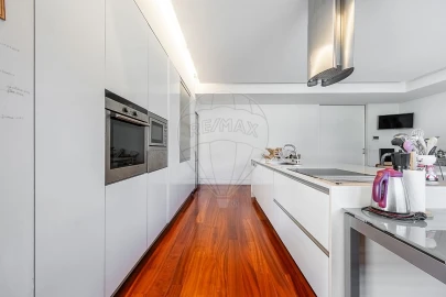Moradia T4 para Venda em Morreira e Trandeiras