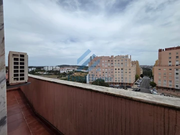 Apartamento T2 para Venda em Rio de Mouro