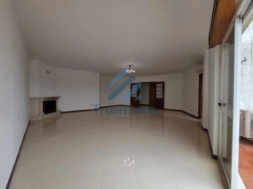 Apartamento T2 para Venda em Rio de Mouro
