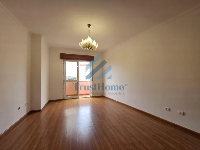 Apartamento T2 para Venda em Rio de Mouro Foto 13