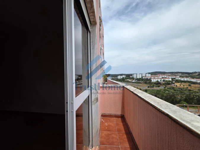 Apartamento T2 para Venda em Rio de Mouro Foto 21