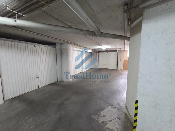 Apartamento T2 para Venda em Rio de Mouro Foto 26