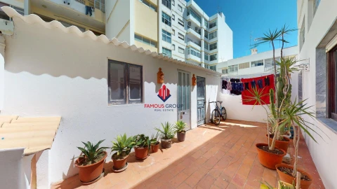 Apartamento T4 para Venda em Portimão