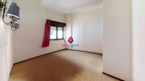 Apartamento T4 para Venda em Portimão