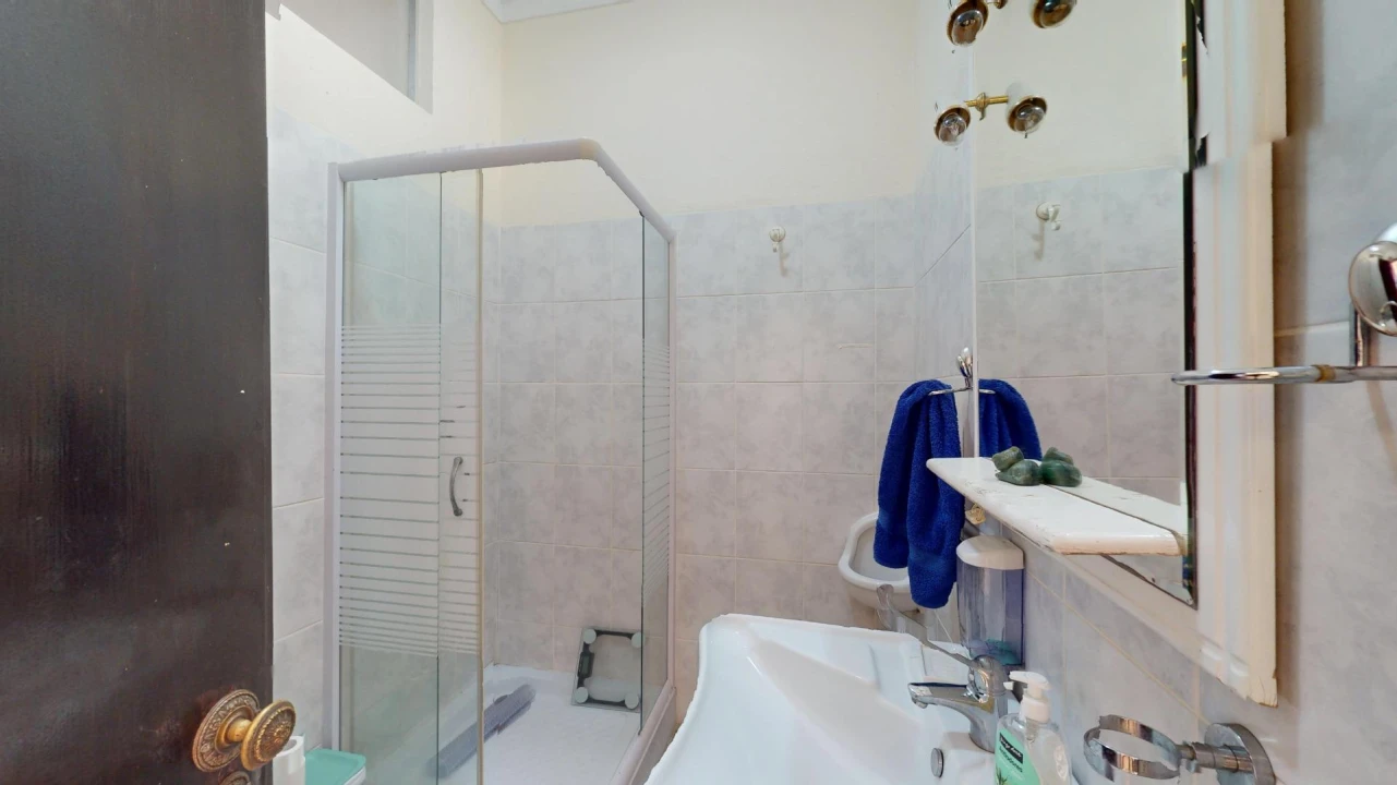 Apartamento T4 para Venda em Portimão Foto 31