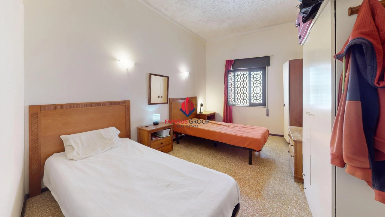 Apartamento T4 para Venda em Portimão Foto 40